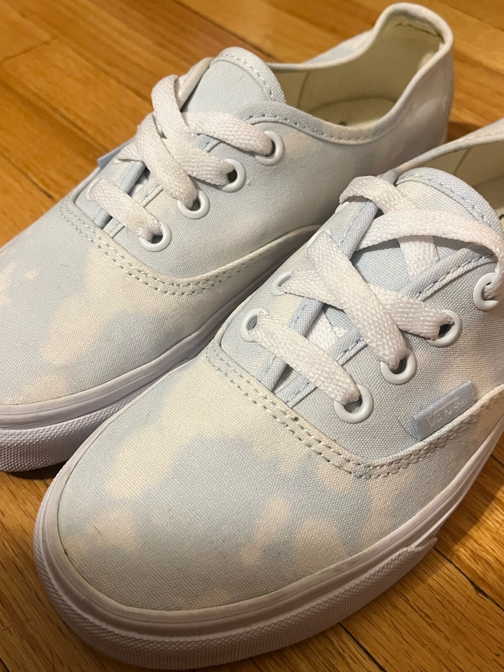 Vans Low-Top Canvas Sneakers in Light Blue Tie-Dye Womens 5.5 Mens 4